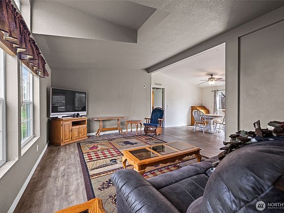 4th image of 5206 Sandridge Road