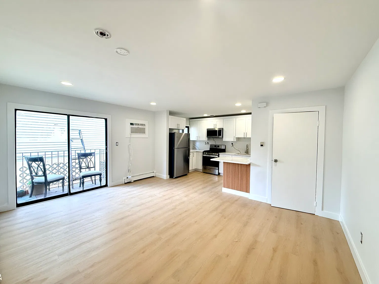 1 bed, $1,900 — Photo 4