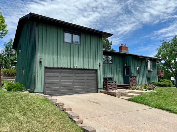 4202 Mary Dr, Rapid City, SD 57702