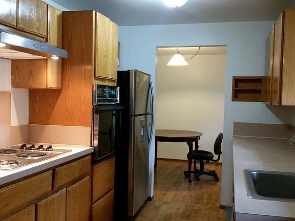 3rd image of 16217 SE 2nd St