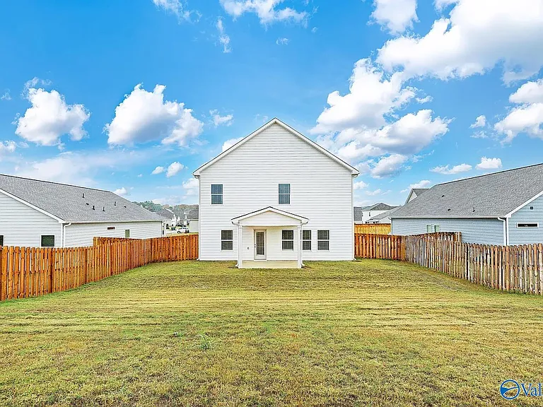16879 Hollings Trl — Photo 3