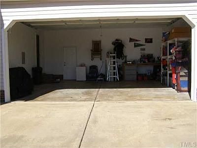5th image of 251 Jesse Dr