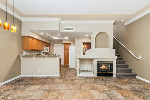 64 Mission Ct Photo 1