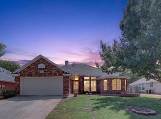 2621 John Dr, Denton, TX 76207