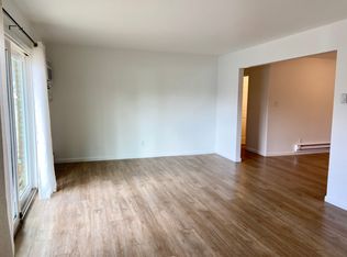 160 Meadows Rd N APT 4, Bourbonnais, IL 60914