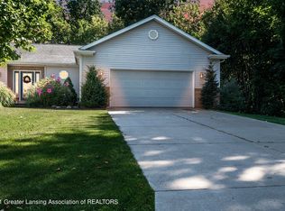 710 Feasel St #B, Eaton Rapids, MI 48827