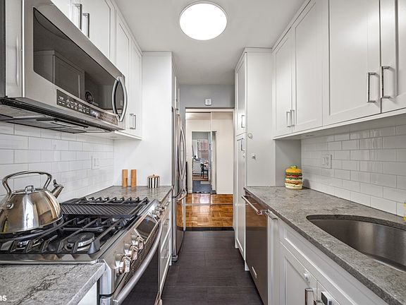 5th image of 239 E 79th St APT 2M