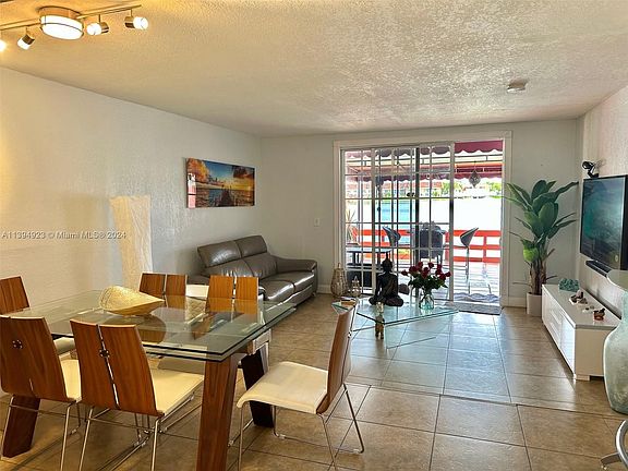 4th image of 506 NW 107th Ave APT 9B