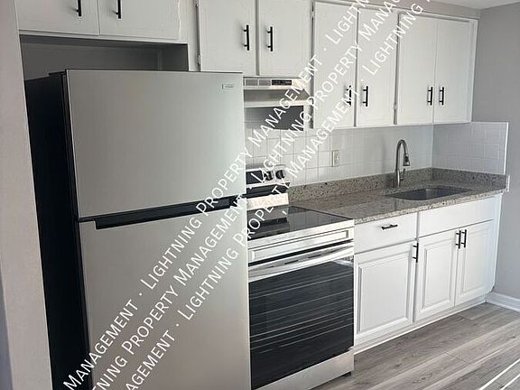 3rd image of 4551 Audrey Ln