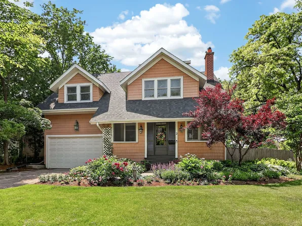 2 S Stough St, Hinsdale, IL 60521