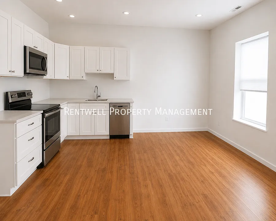 118 N 2nd Ave #2
