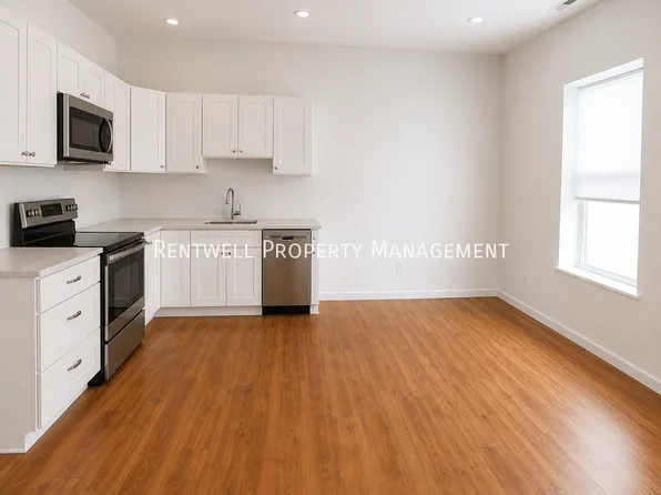 118 N 2nd Ave #2, Coatesville, PA 19320