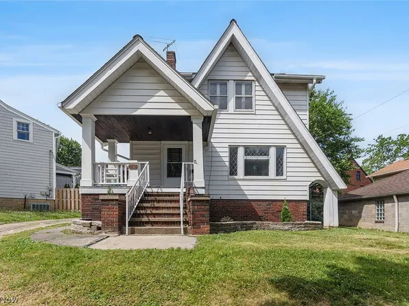 4650 Dornur Dr, Cleveland, OH 44109