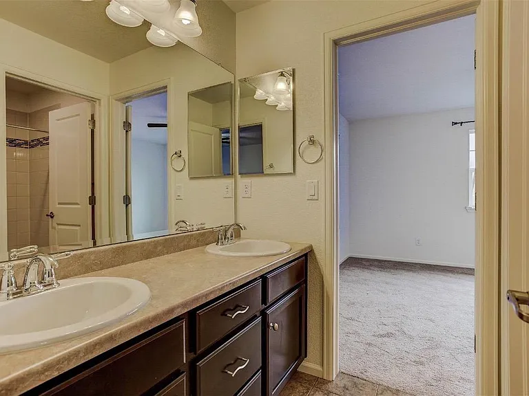 16747 Compass Way — Photo 23