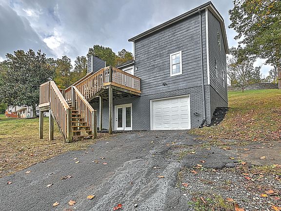 4th image of 111 Hollow Timbers Dr