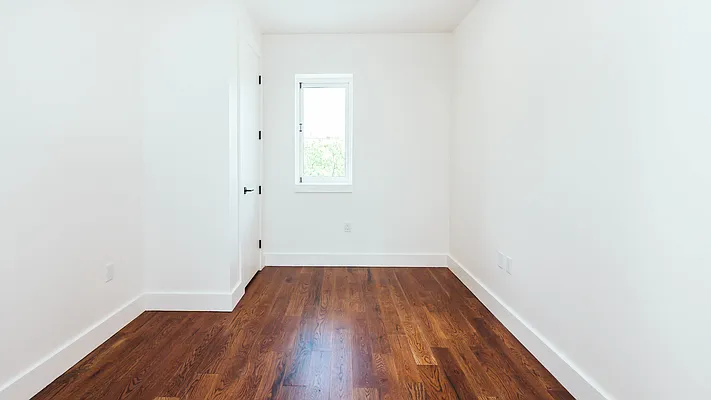 Rented by Nooklyn NYC LLC | media 98
