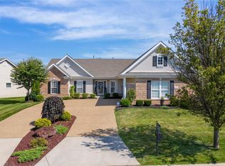 1037 Pearview Dr, Saint Peters, MO 63376