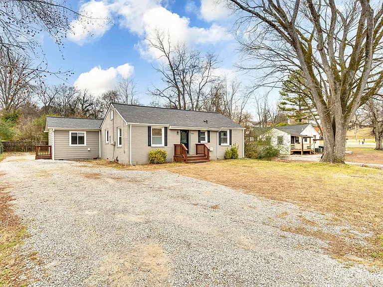 5023 Packard Dr — Photo 37