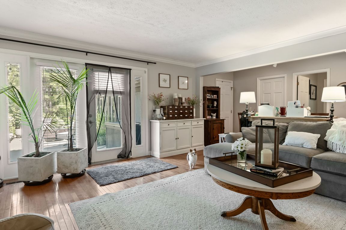 next background image