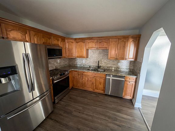2nd image of 1930 NE 23rd Terrace