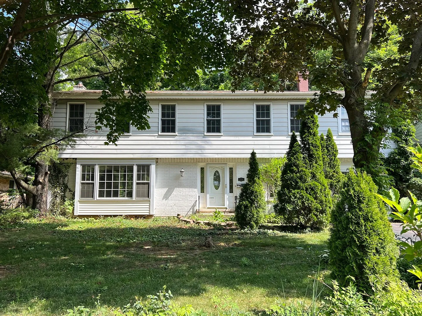 114 W Center Ave photo 1