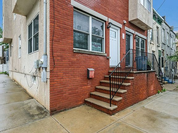 2nd image of 436 N Sloan St