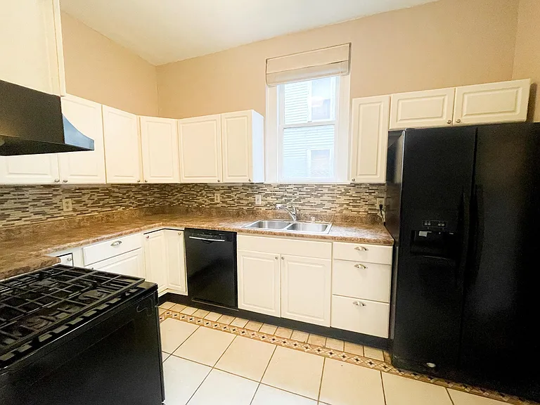 1019 Findley Ave #1 — Photo 12
