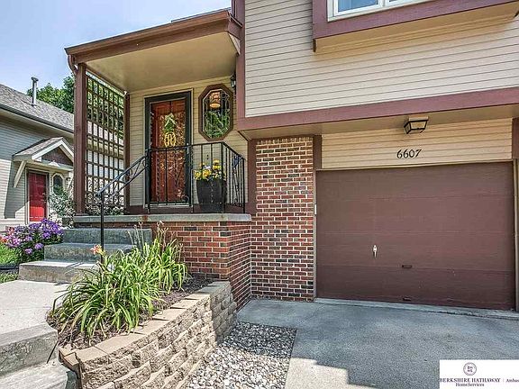 3rd image of 6607 S 108th Ave