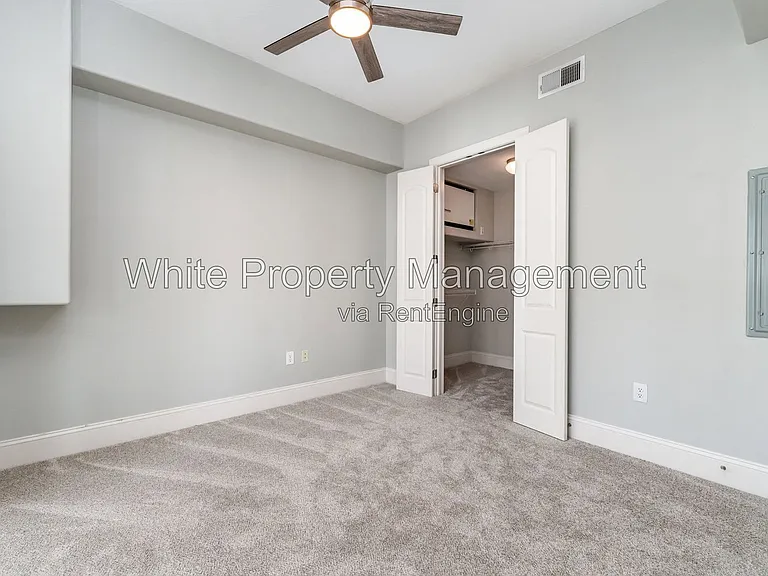 4625 Piedmont Row Dr #611 — Photo 16