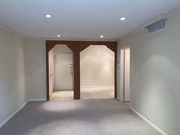 4th image of 2601 Bellefontaine St APT C216