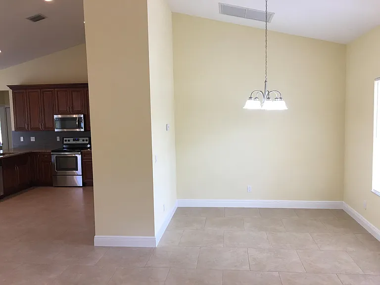 5866 NW Mesa Cir — Photo 6