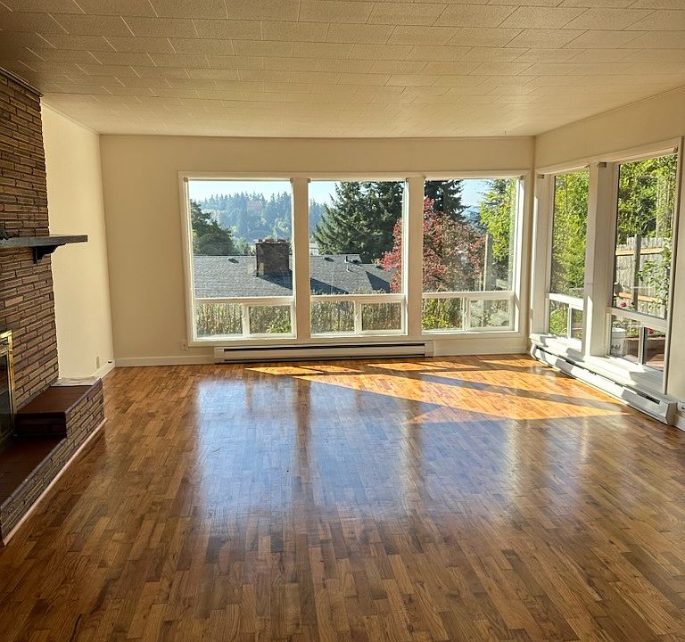 1st image of 1610 Cowlitz Way