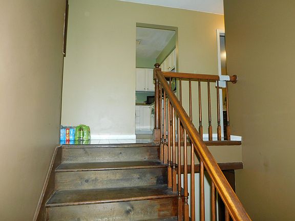 5th image of 2037 Mississippi View Dr
