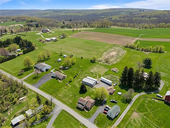 2nd image of 144 Double Hill Rd