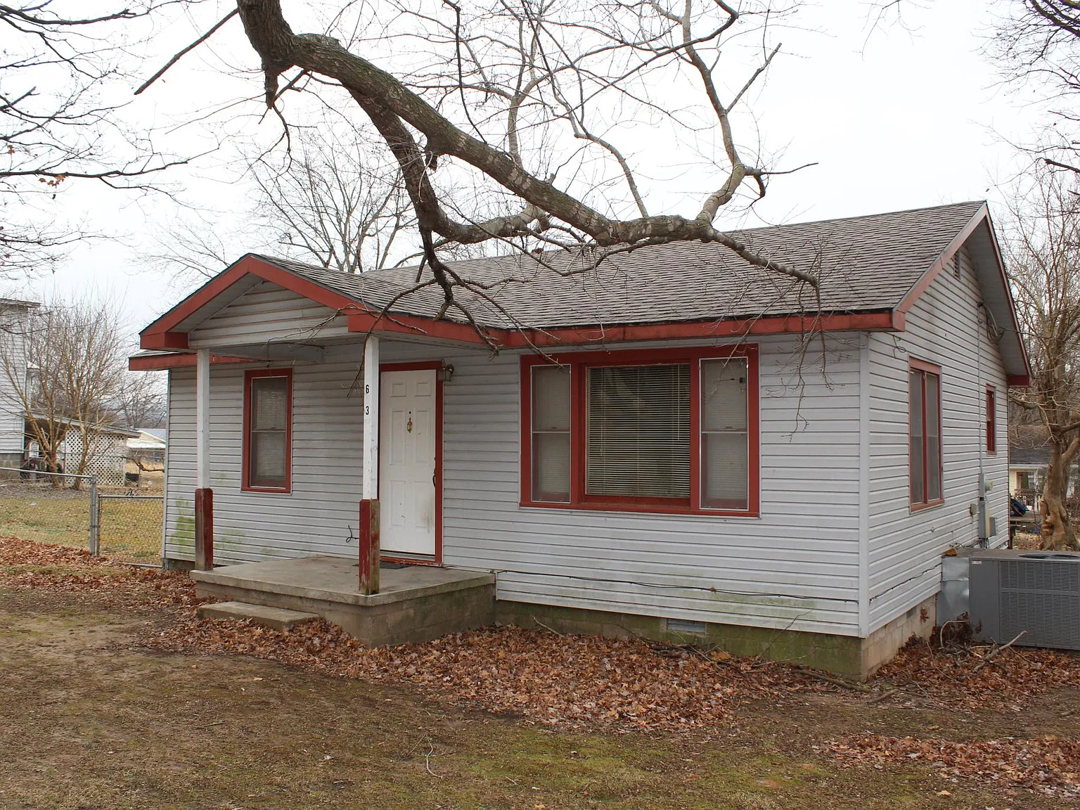 2 bed, 840 sqft, $950 — Photo 3