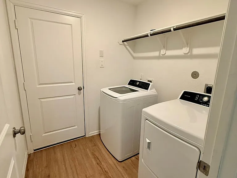 963 Oak Mist Ln — Photo 3