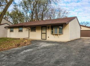 536 Spruce Rd, Bolingbrook, IL 60440