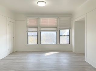 411 E Santa Clara St #B, San Jose, CA 95112