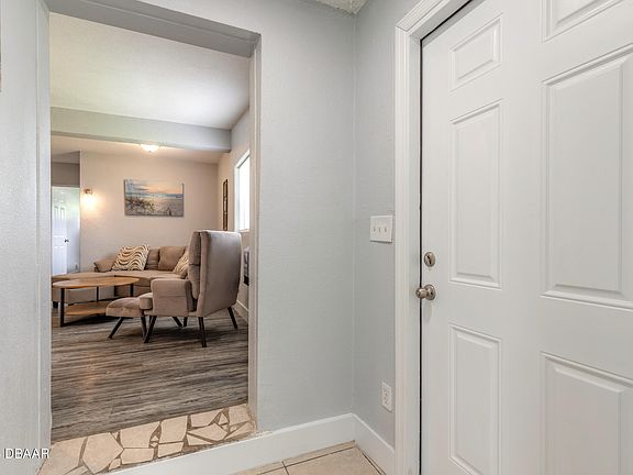 2nd image of 305 Elsie Ave
