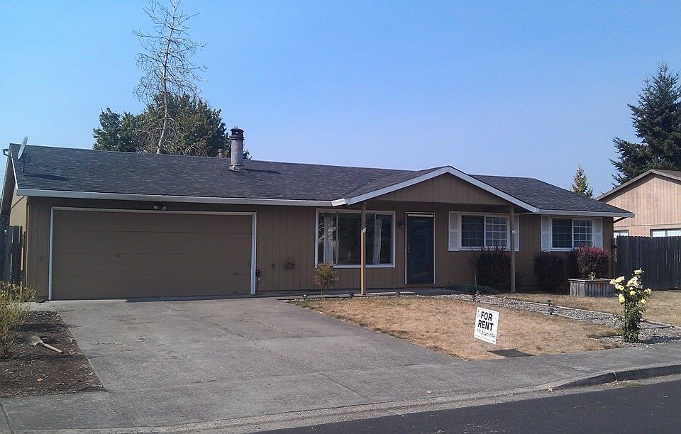 1st image of 2095 NE 9th Pl