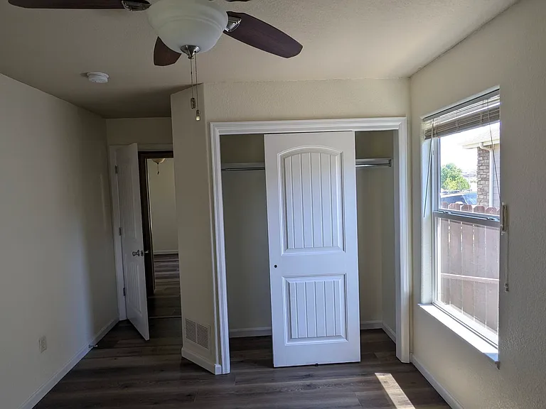 12x10 bedroom
