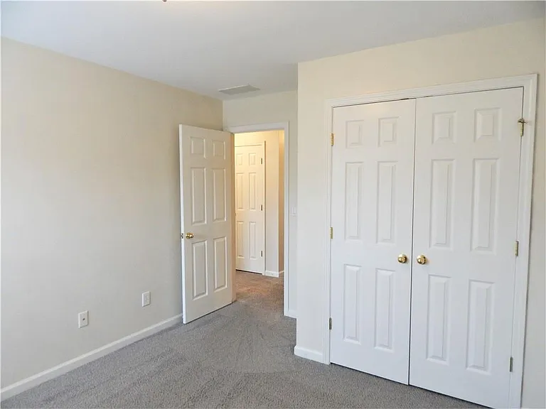 10829 Yorkwood St — Photo 44