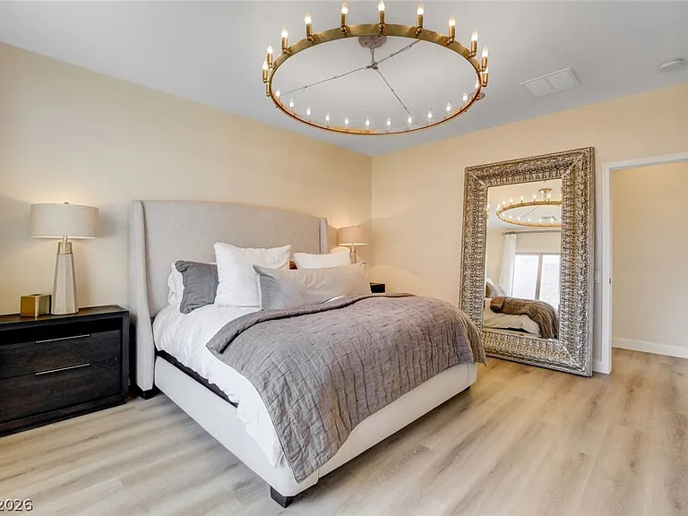 2649 Rue Marquette Ave — Photo 41