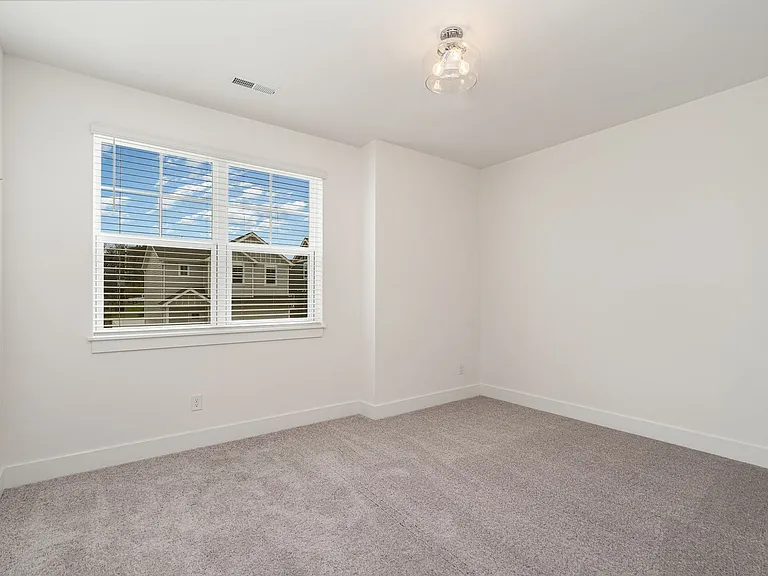 725 Caraway Ln — Photo 12