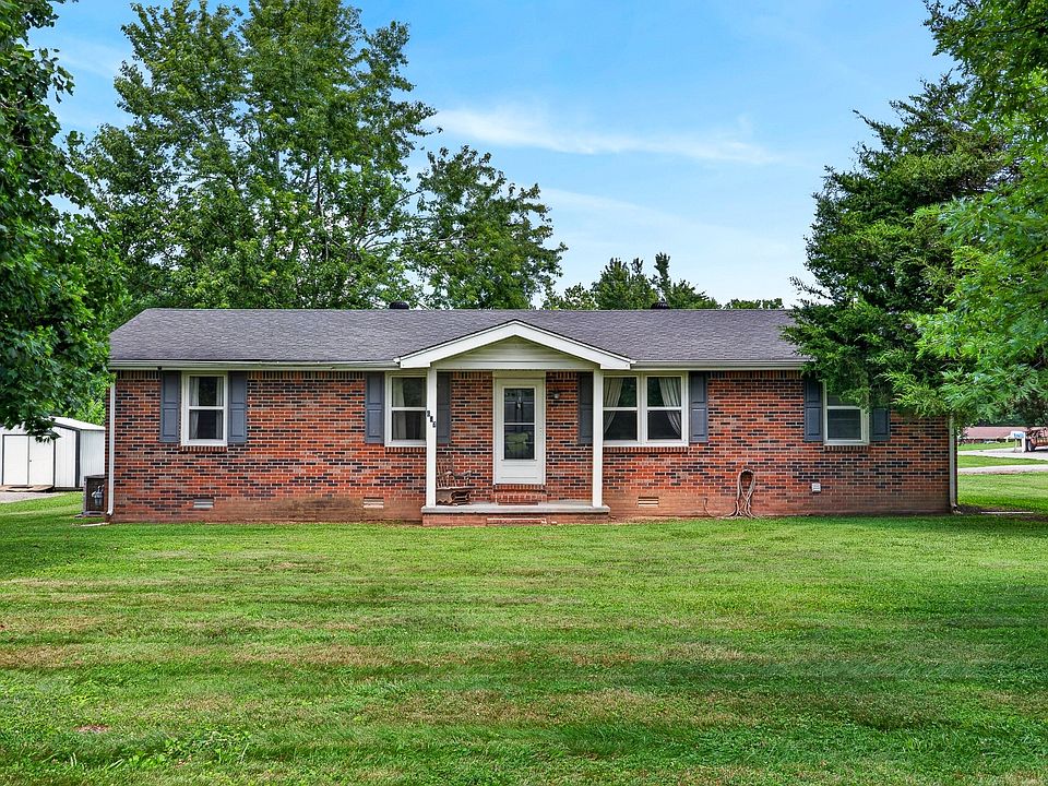 1st image of 627 Baker Dr