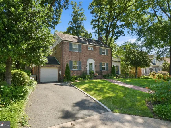 1251 S Oakcrest Rd, Arlington, VA 22202