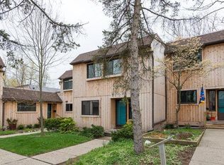 2057 Pauline Ct, Ann Arbor, MI 48103