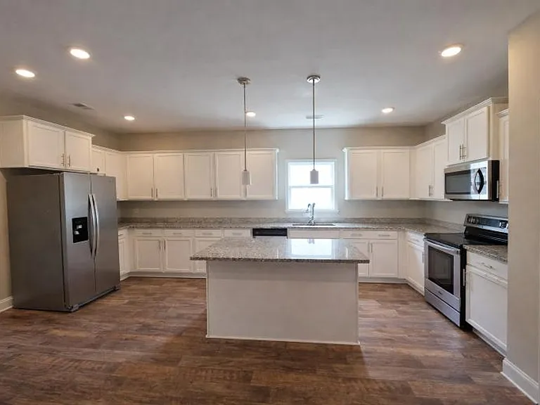 1233 Black Oak Cir — Photo 5