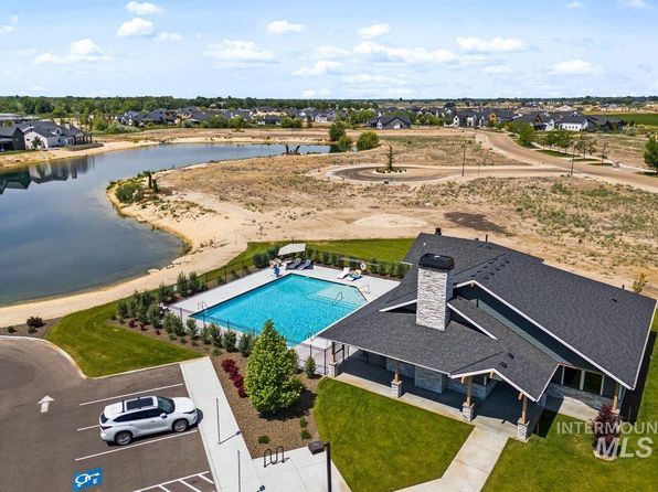 6278 Chateau Ct, Star, ID 83669