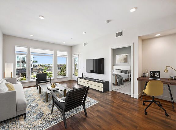 2nd image of 1140 Cannon St #1B-1Ba-689Sqft